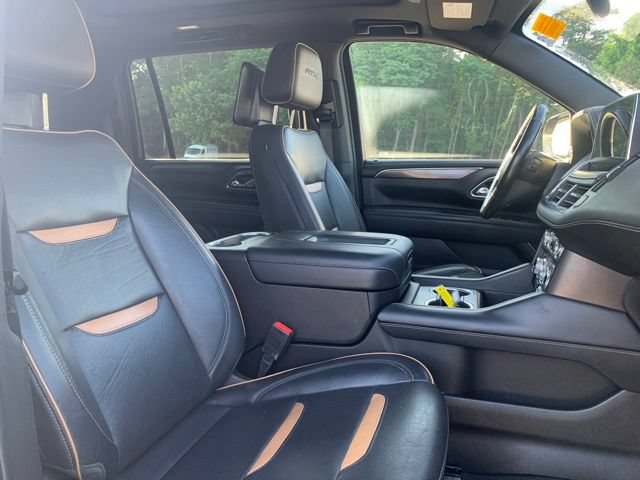 Used 2021 GMC Yukon XL AT4 w/ AT4 Premium Plus Package AWD/4WD image 15