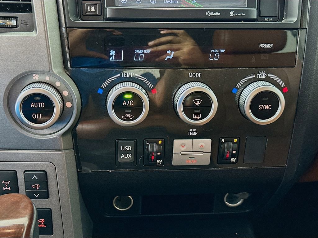 Used 2016 Toyota Sequoia Platinum image 16