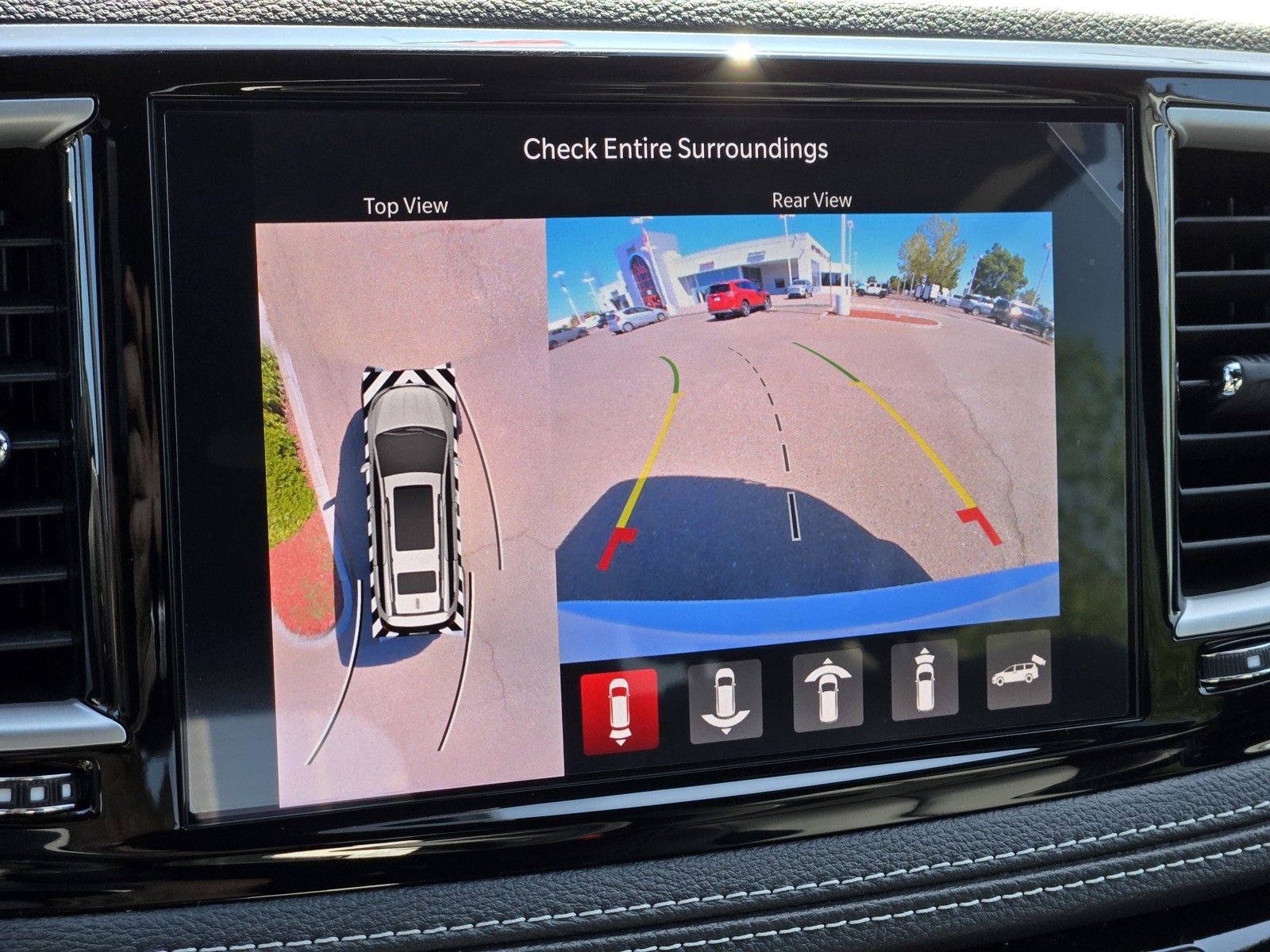 New 2025 Chrysler Pacifica Select w/ Uconnect Theater Family Group image 12