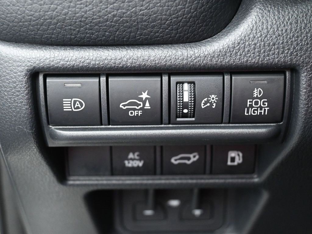 Certified 2024 Toyota Land Cruiser image 15