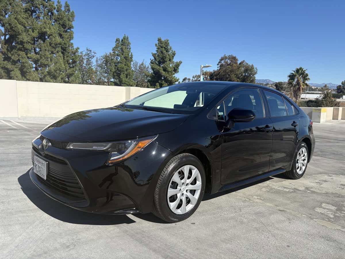 Used 2024 Toyota Corolla LE image 7