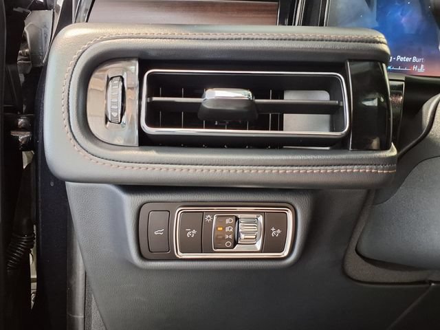 Used 2025 Lincoln Aviator Reserve w/ Equipment Group 201A AWD/4WD image 19
