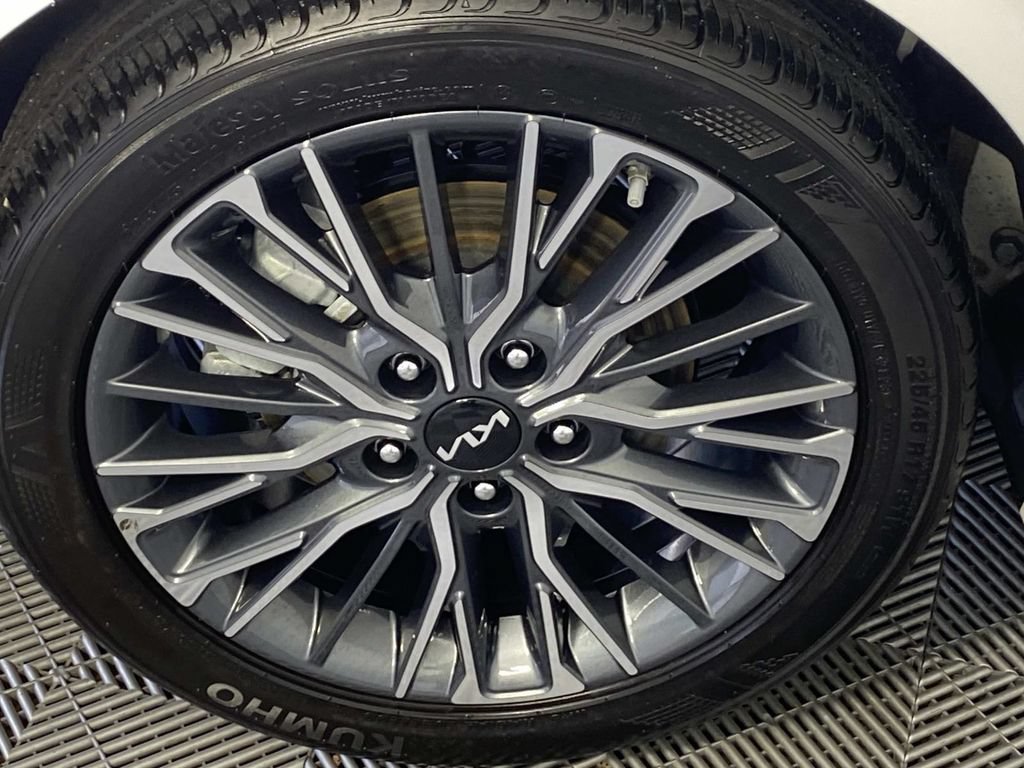 Used 2024 Kia Forte GT-Line FWD image 28