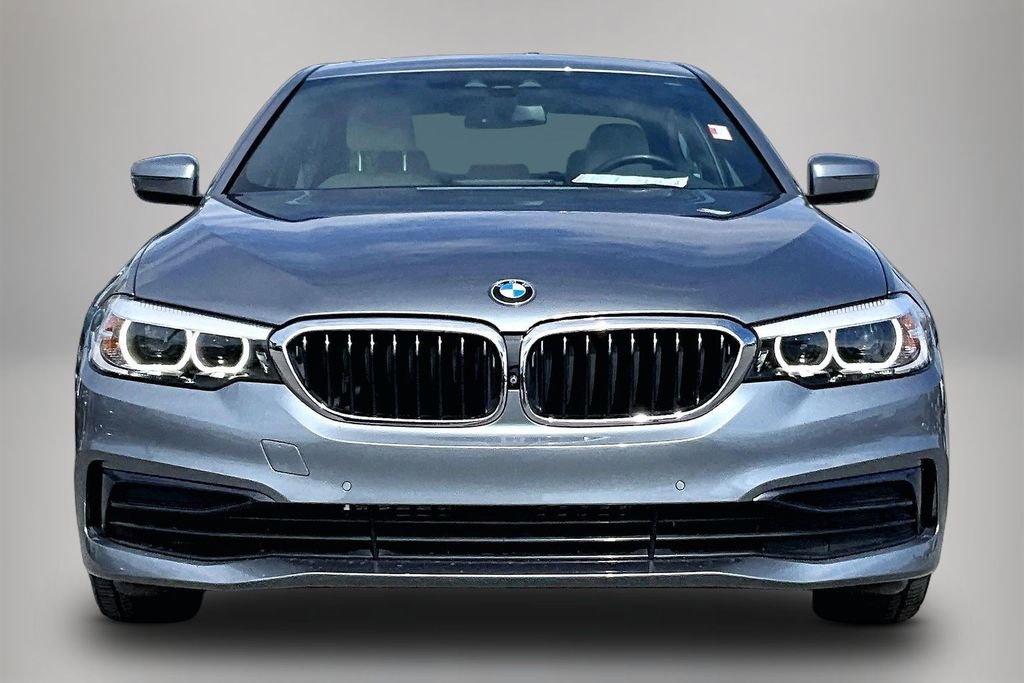 Used 2019 BMW 540i w/ Convenience Package image 3
