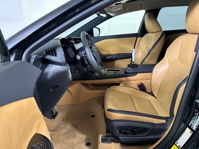 Used 2023 Lexus RZ 450e Premium w/ Technology Package image 11