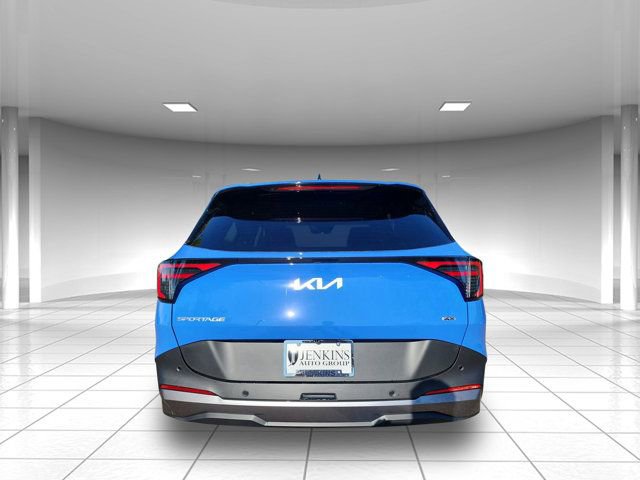 New 2026 Kia Sportage EX w/ EX Panorama Roof Package image 4
