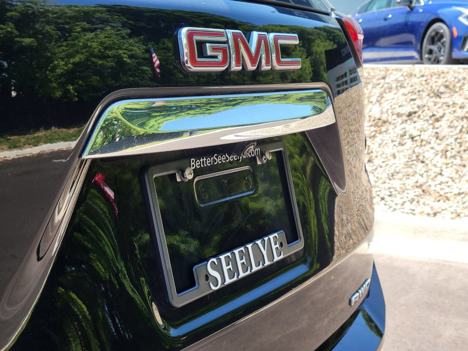 Used 2023 GMC Terrain SLT w/ LPO, Floor Liner Package AWD/4WD image 36