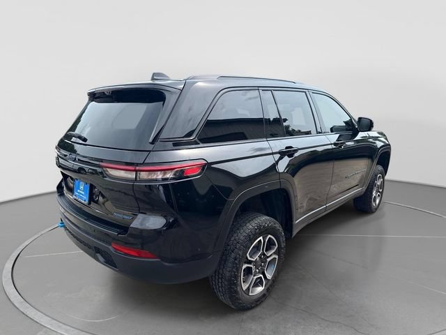 Used 2024 Jeep Grand Cherokee Trailhawk w/ Advanced Protech Group II AWD/4WD image 6