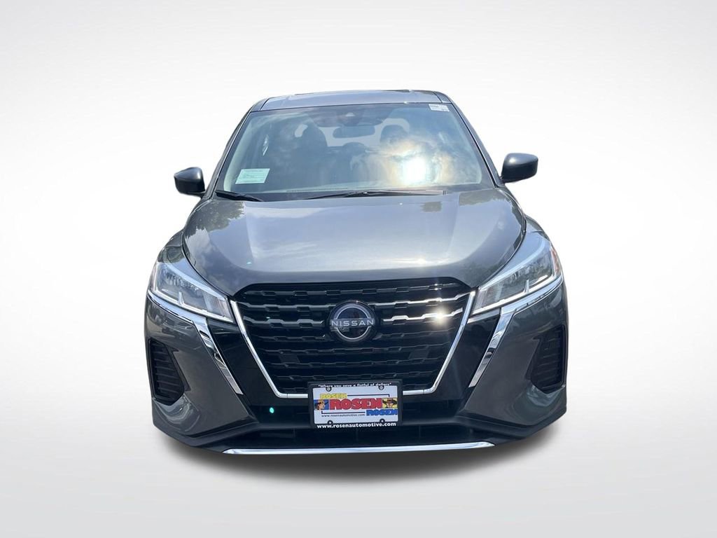 New 2025 Nissan Kicks Play S image 8