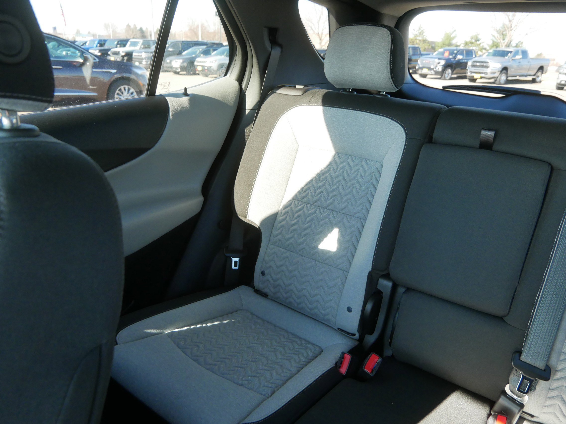 Used 2023 Chevrolet Equinox LS w/ LS Convenience Package image 12