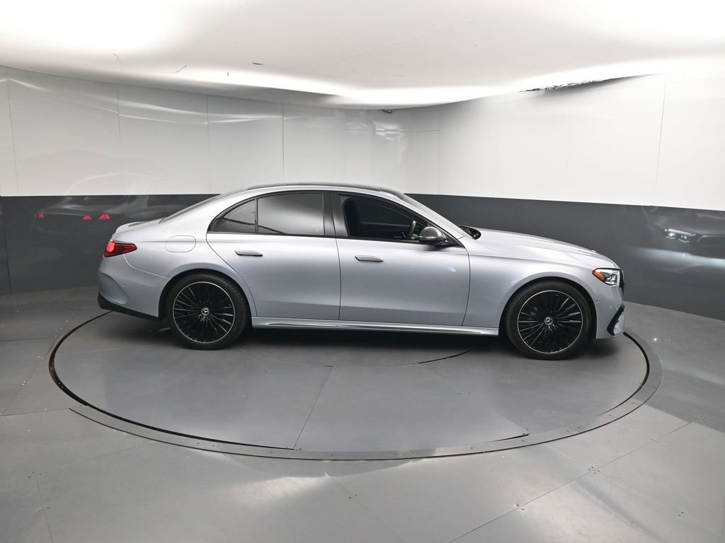 Used 2024 Mercedes-Benz E 350 4MATIC Sedan image 24
