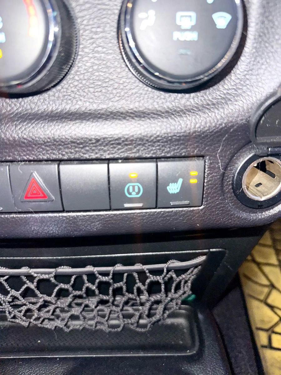 Used 2015 Jeep Wrangler Unlimited Sahara w/ Max Tow Package image 24