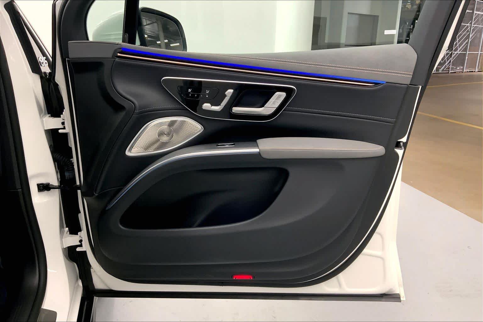 Certified 2023 Mercedes-Benz EQS 580 4MATIC SUV image 10