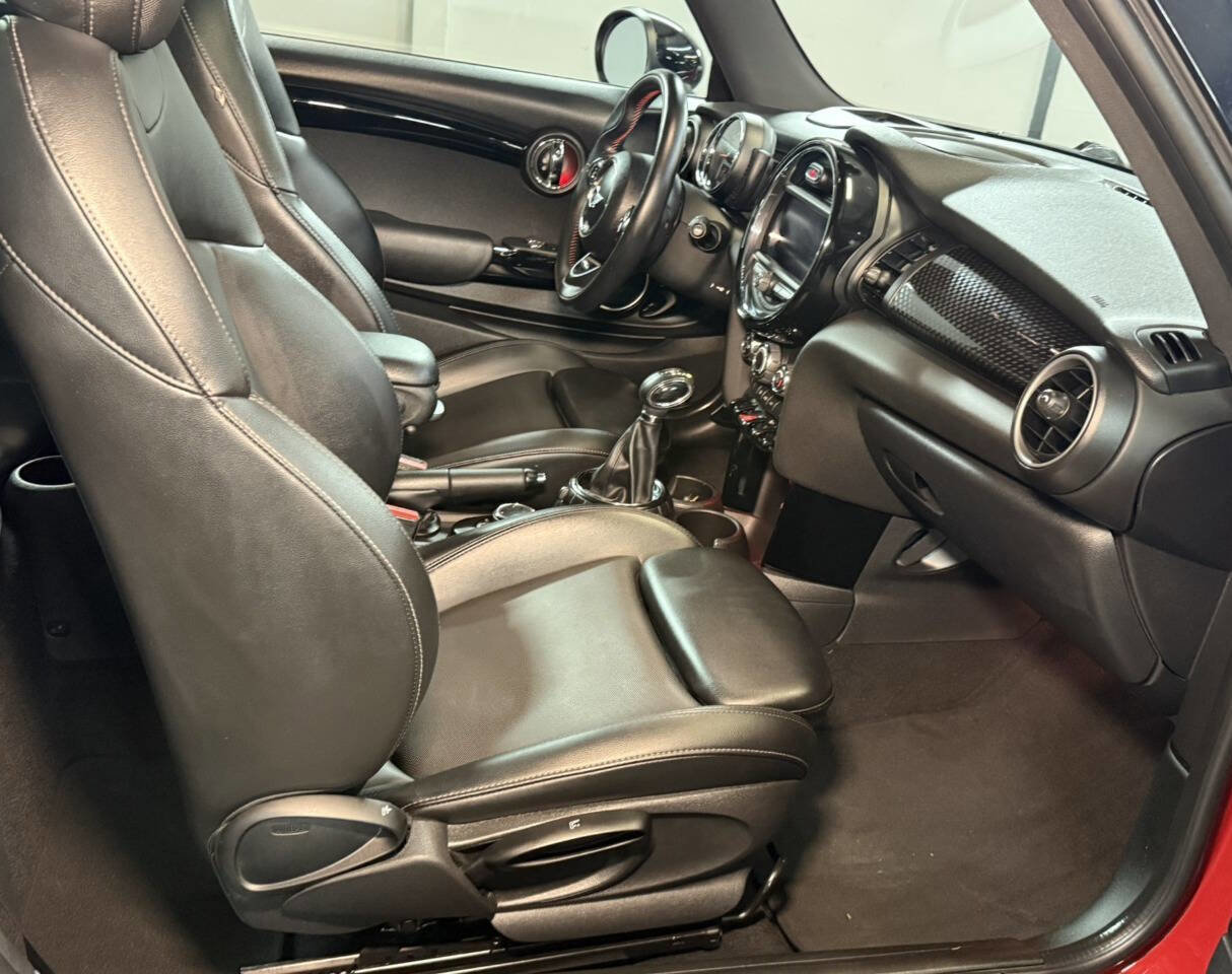 Used 2014 MINI Cooper S image 6