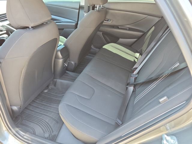 Used 2024 Hyundai Elantra SEL FWD image 24