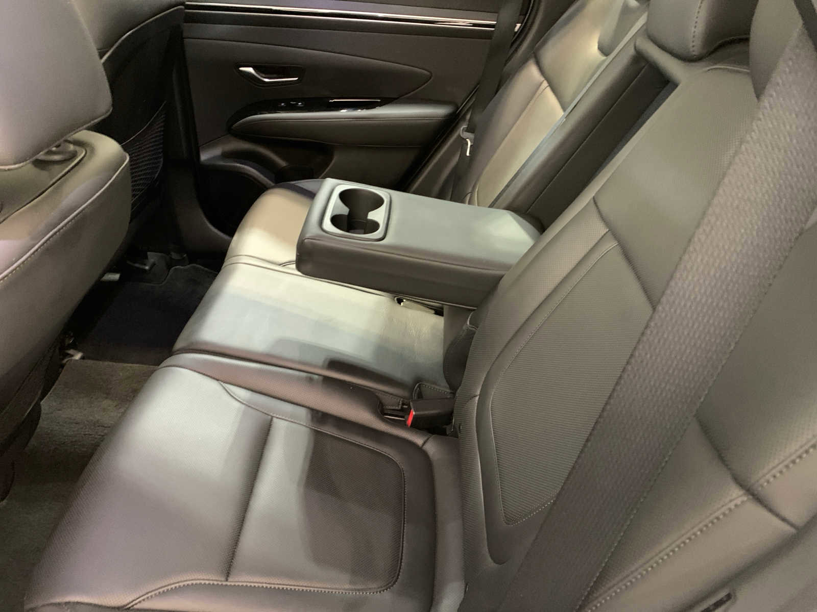 Used 2023 Hyundai Tucson Limited AWD/4WD image 10