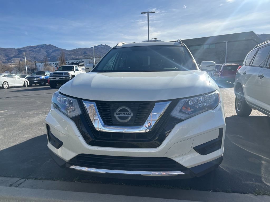 Used 2017 Nissan Rogue SV image 14