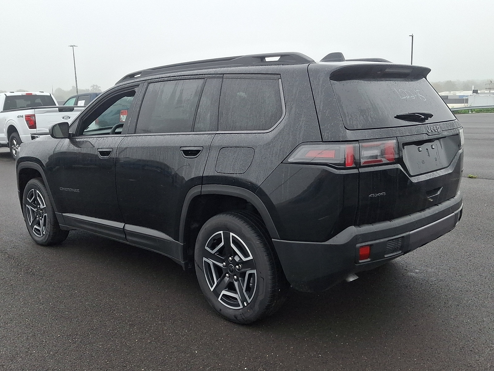 New 2026 Jeep Cherokee Laredo AWD/4WD image 3