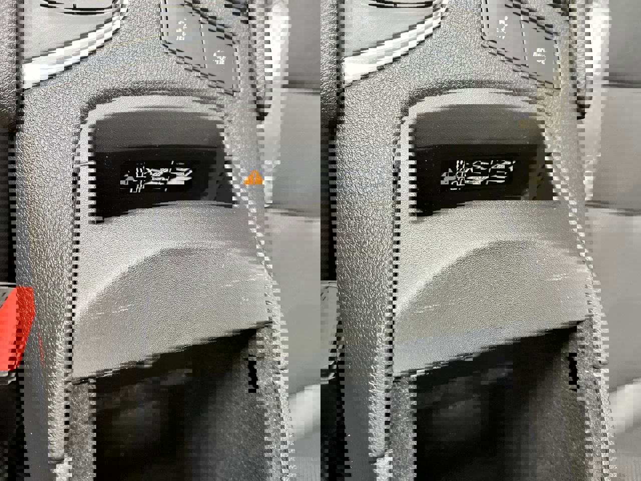 Used 2021 Cadillac XT5 Premium Luxury w/ LPO, Floor Liner Package image 31