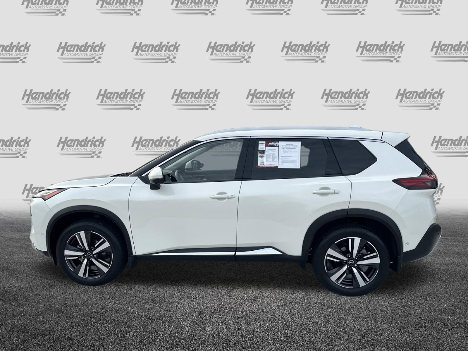 Used 2023 Nissan Rogue Platinum w/ Platinum Premium Package image 7