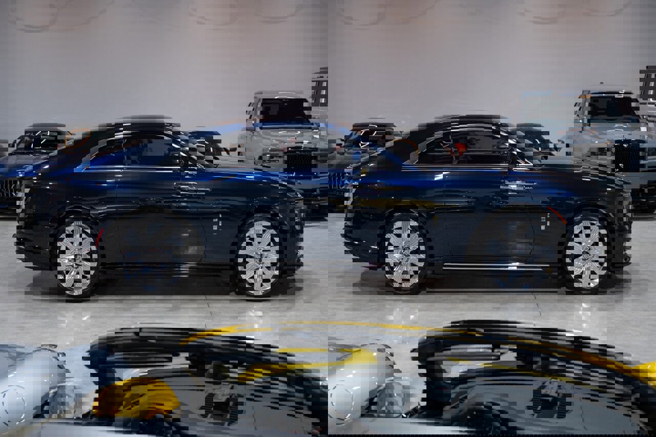 Used 2024 Rolls-Royce Spectre w/ Spectre Launch Package image 7