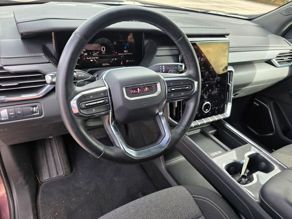 Used 2025 GMC Acadia Elevation image 16