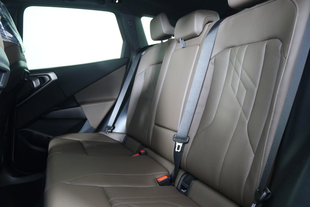 Used 2026 BMW X3 xDrive30 w/ Convenience Package image 16