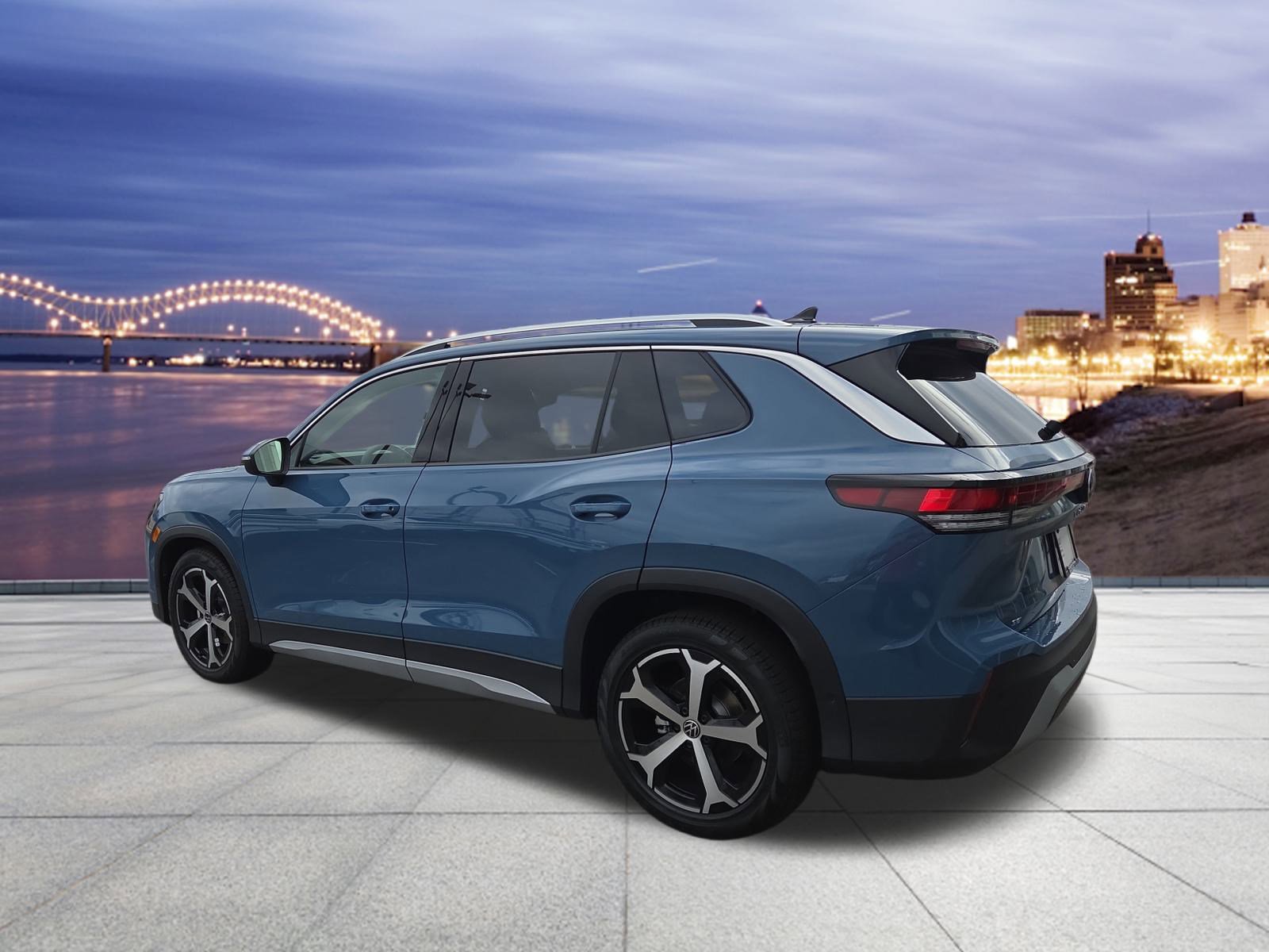 New 2026 Volkswagen Tiguan SE image 3