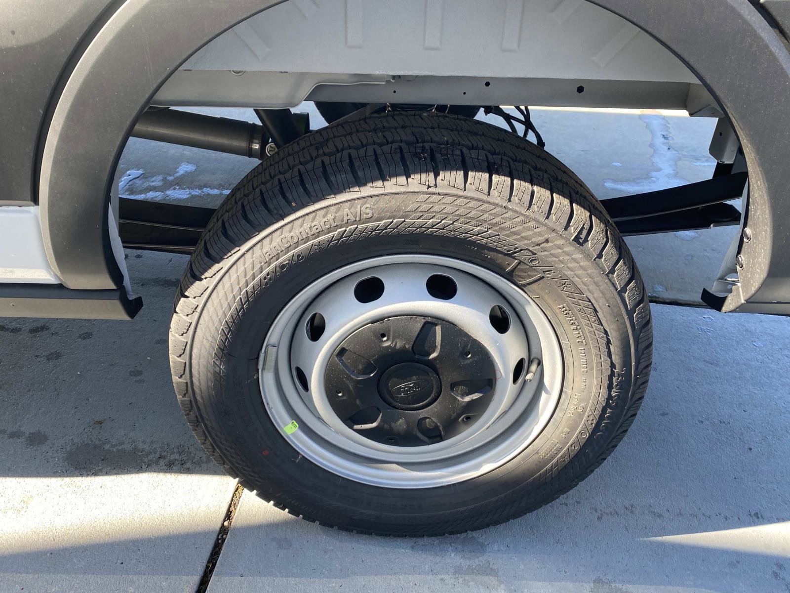 New 2026 Ford Transit 250 148 Medium Roof image 8