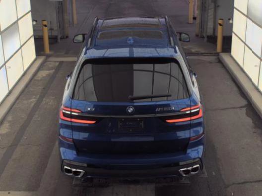 Used 2025 BMW X7 M60i w/ Executive Package image 4