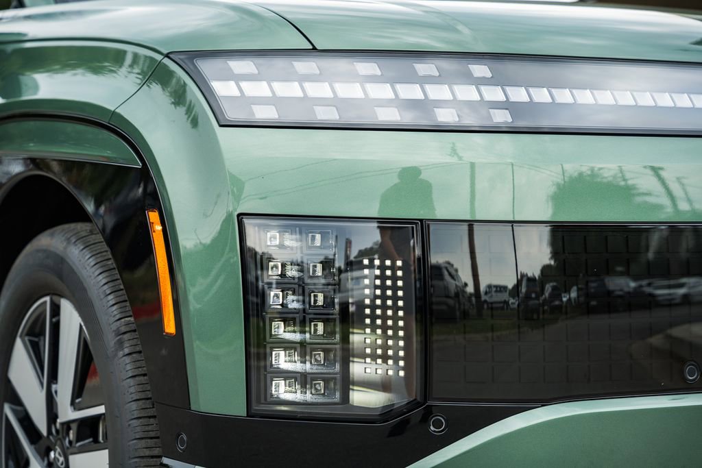 New 2026 Hyundai Ioniq 9 SEL image 12