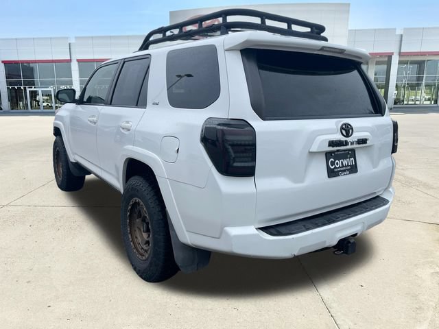 Used 2018 Toyota 4Runner SR5 Premium AWD/4WD image 3