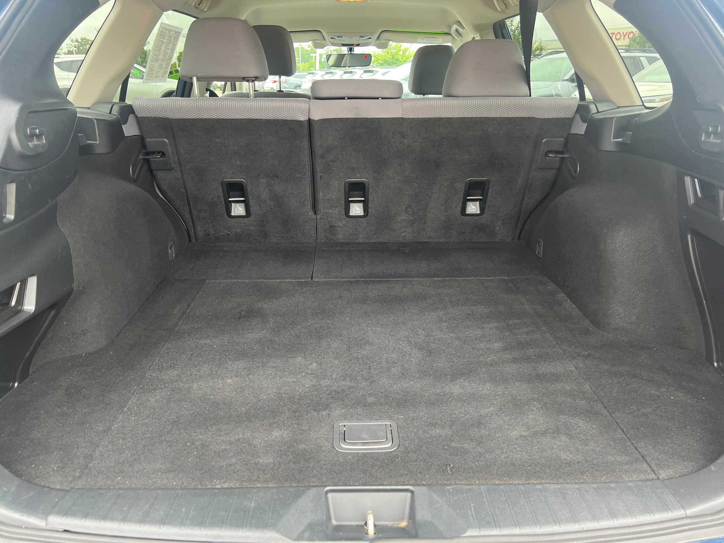 Used 2019 Subaru Outback 2.5i Premium AWD/4WD image 11