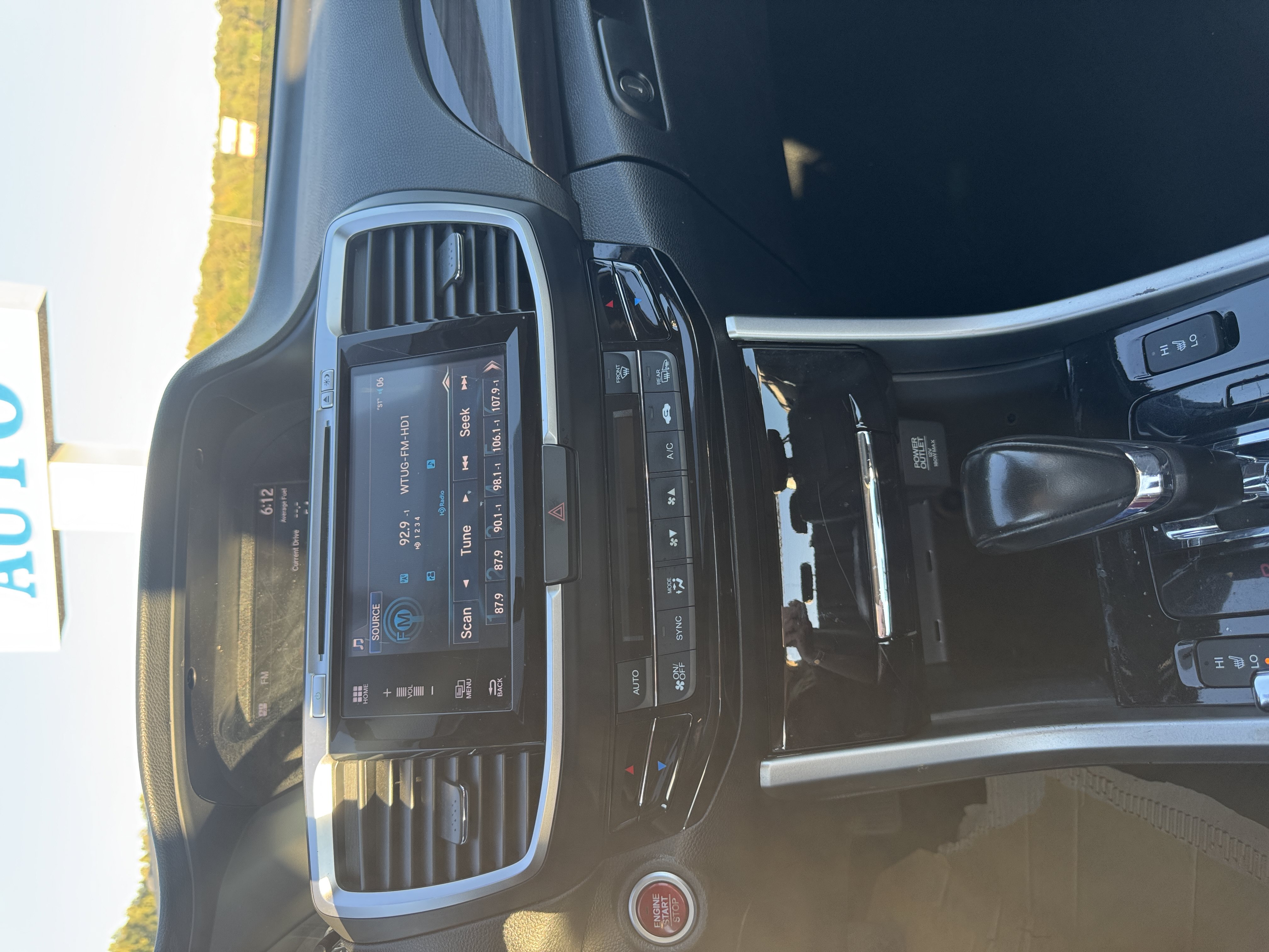 Used 2017 Honda Accord EX-L image 9