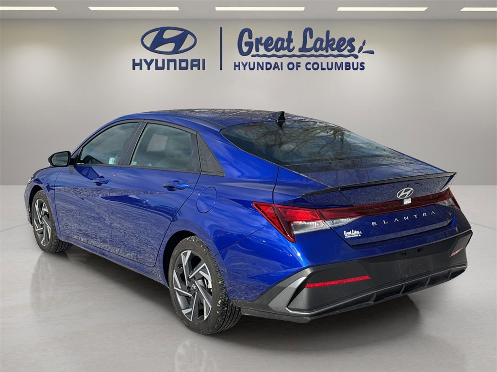 Certified 2025 Hyundai Elantra Sport image 3