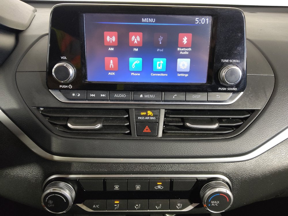 Used 2024 Nissan Altima 2.5 S FWD image 25