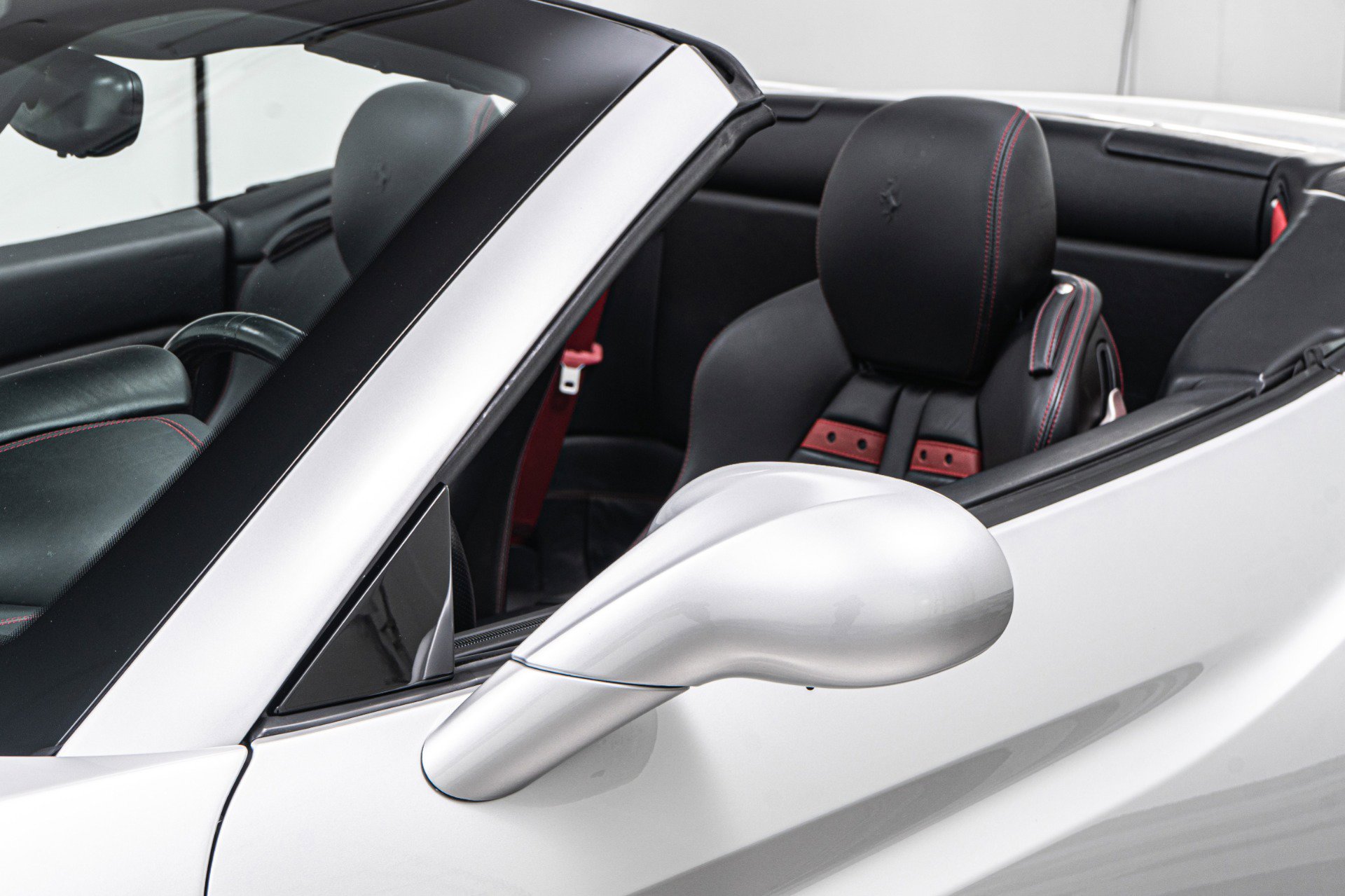 Used 2013 Ferrari California image 35