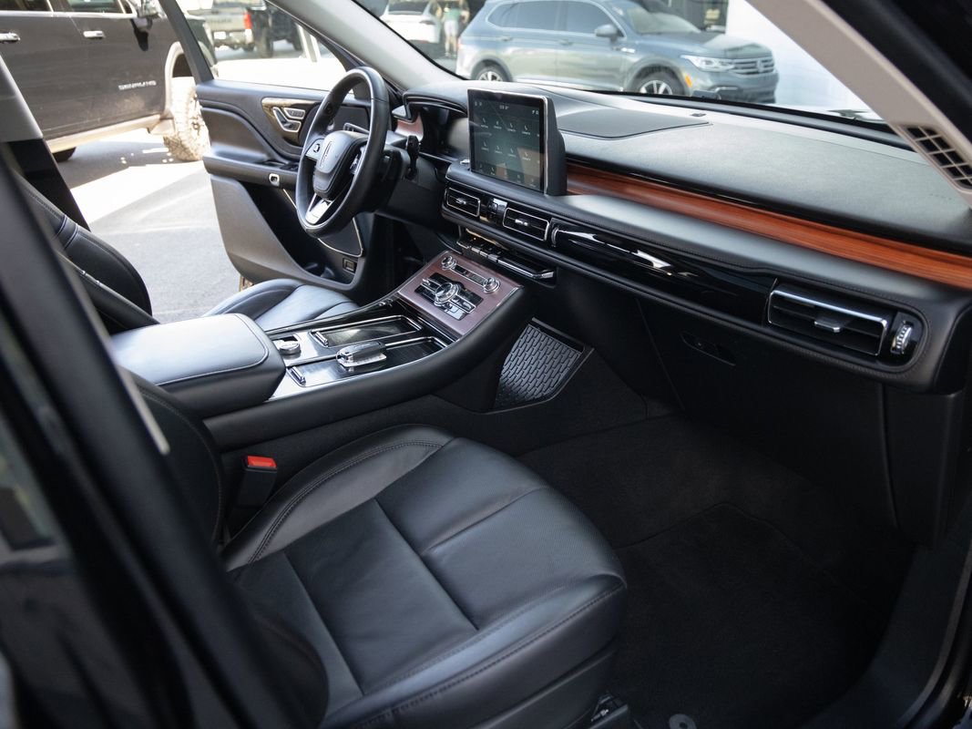 Used 2024 Lincoln Aviator Reserve image 23