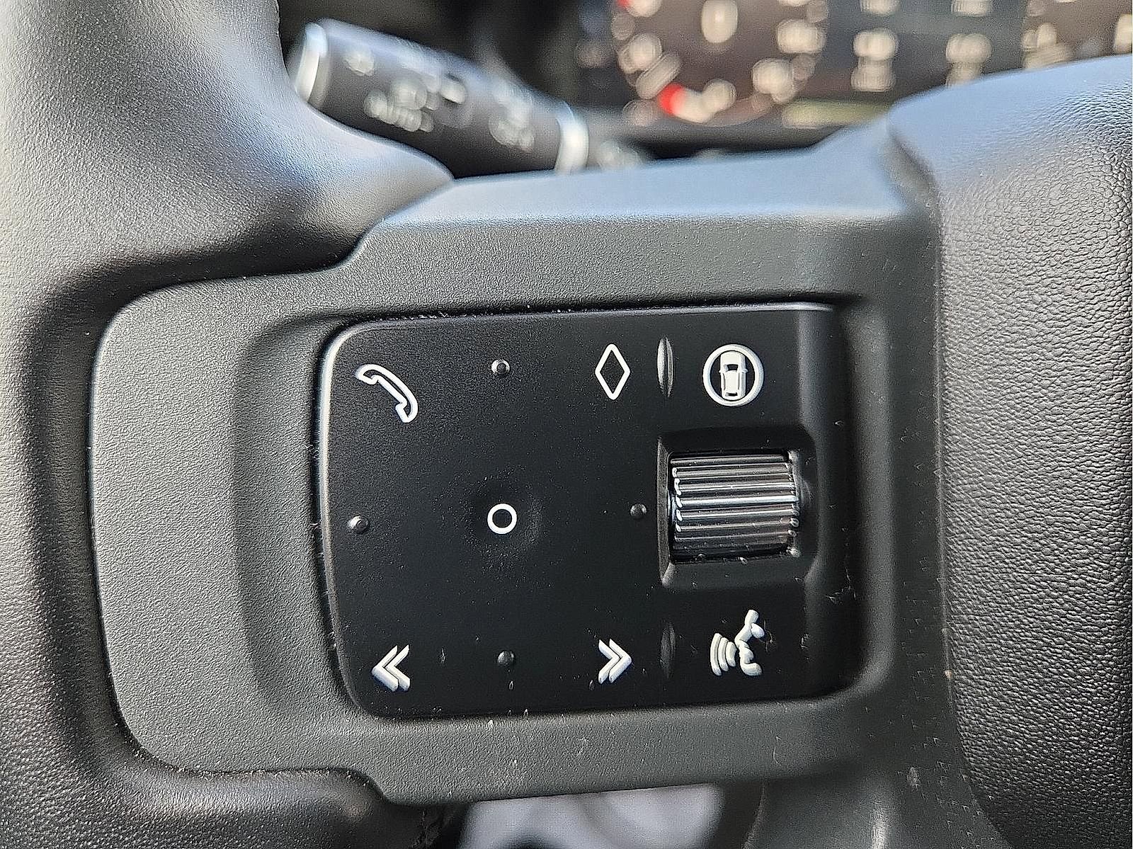 Used 2025 Land Rover Defender 110 S AWD/4WD image 18