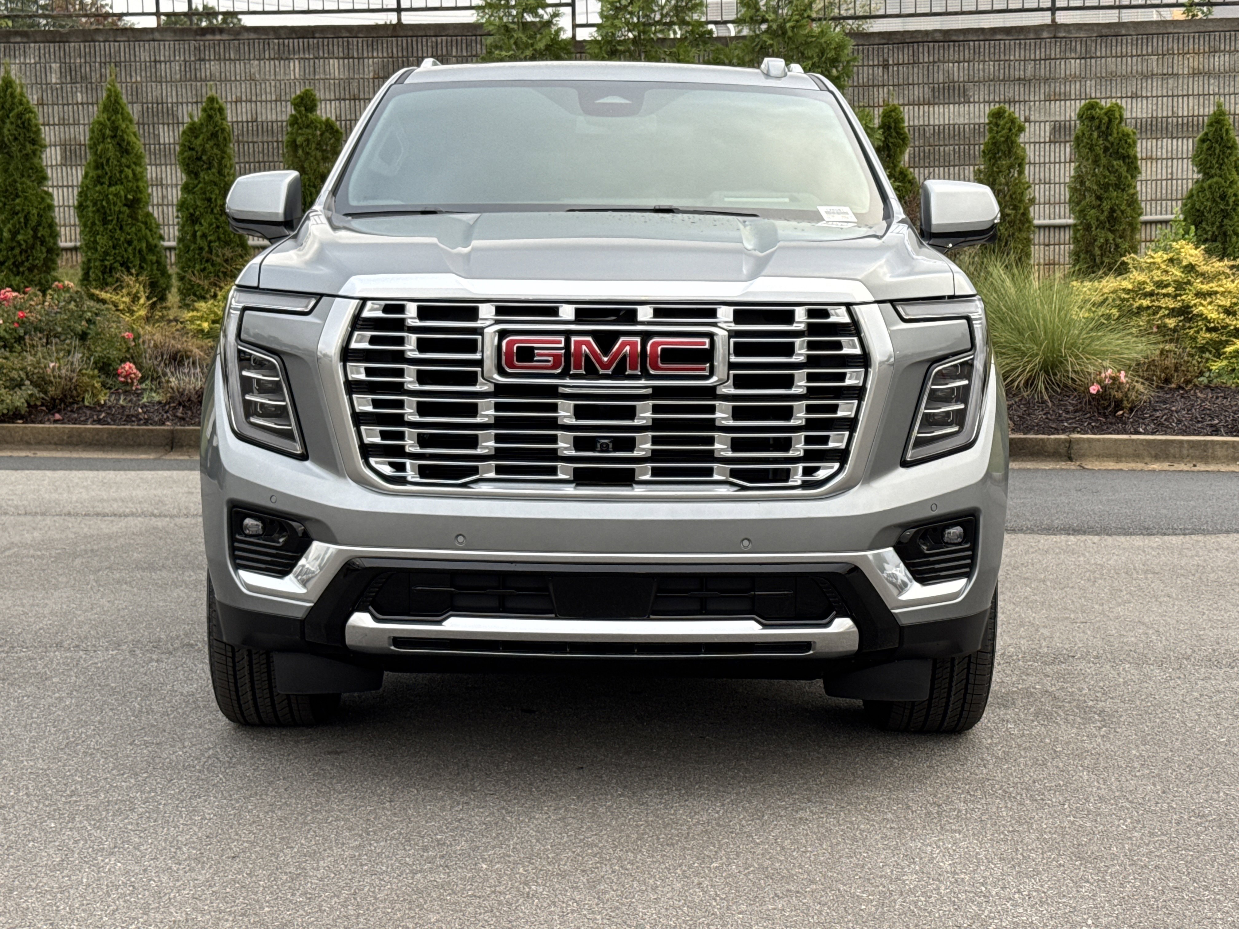 New 2026 GMC Yukon Denali w/ Sun & Power Step Package image 3