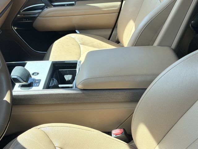 Used 2025 Land Rover Range Rover Long Wheelbase SE AWD/4WD image 10