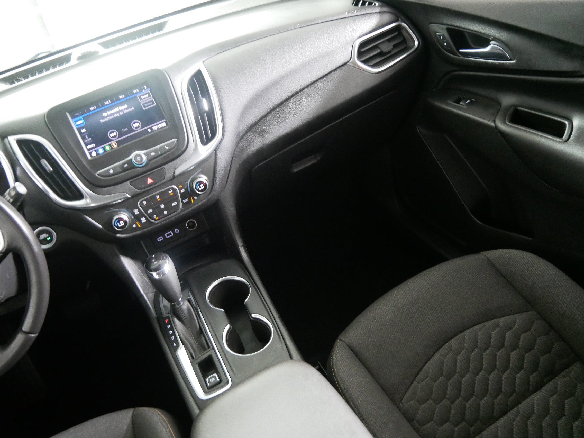 Used 2020 Chevrolet Equinox LT AWD/4WD image 11