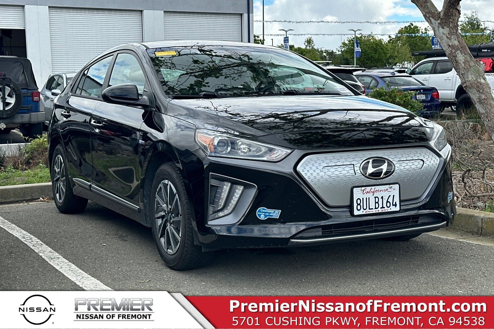 Used 2020 Hyundai Ioniq SE image 1