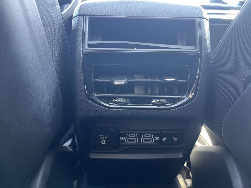 Used 2024 Jeep Grand Cherokee Limited 4xe AWD/4WD image 11