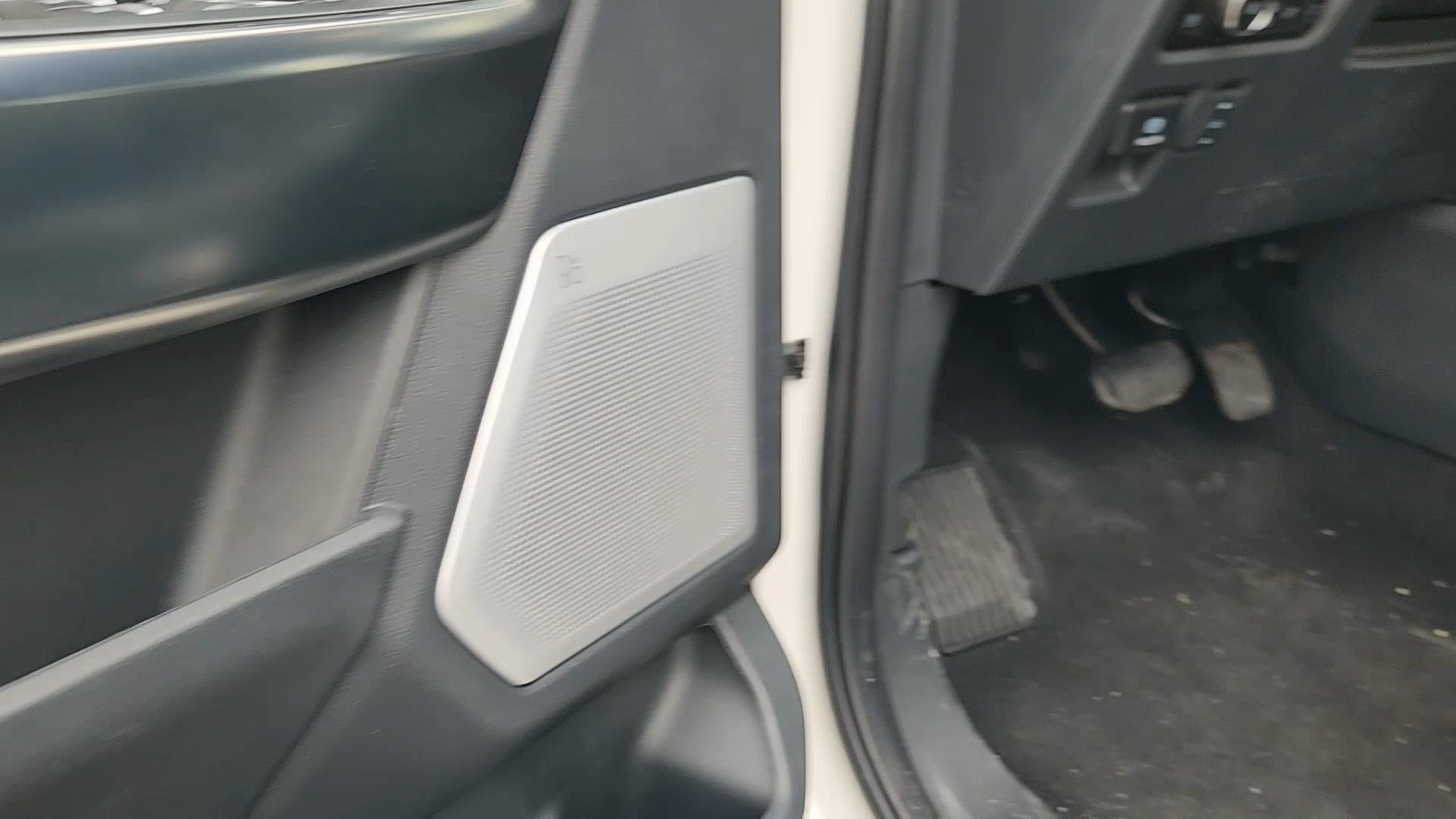 New 2025 Ford F150 Platinum w/ Equipment Group 702A High AWD/4WD image 35