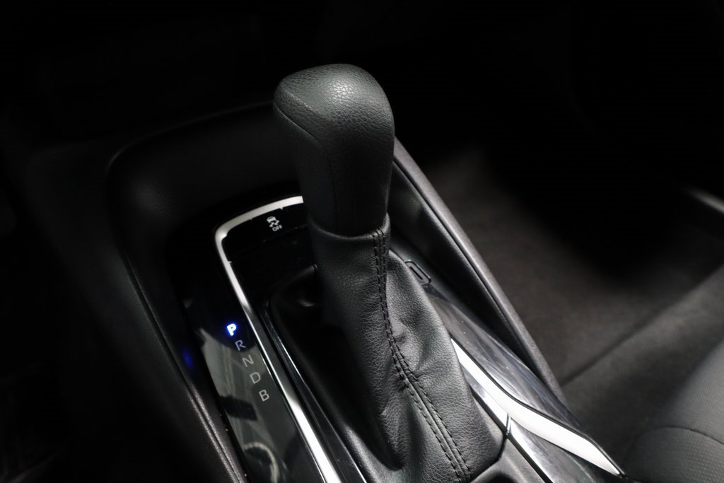 Used 2022 Toyota Corolla LE image 32
