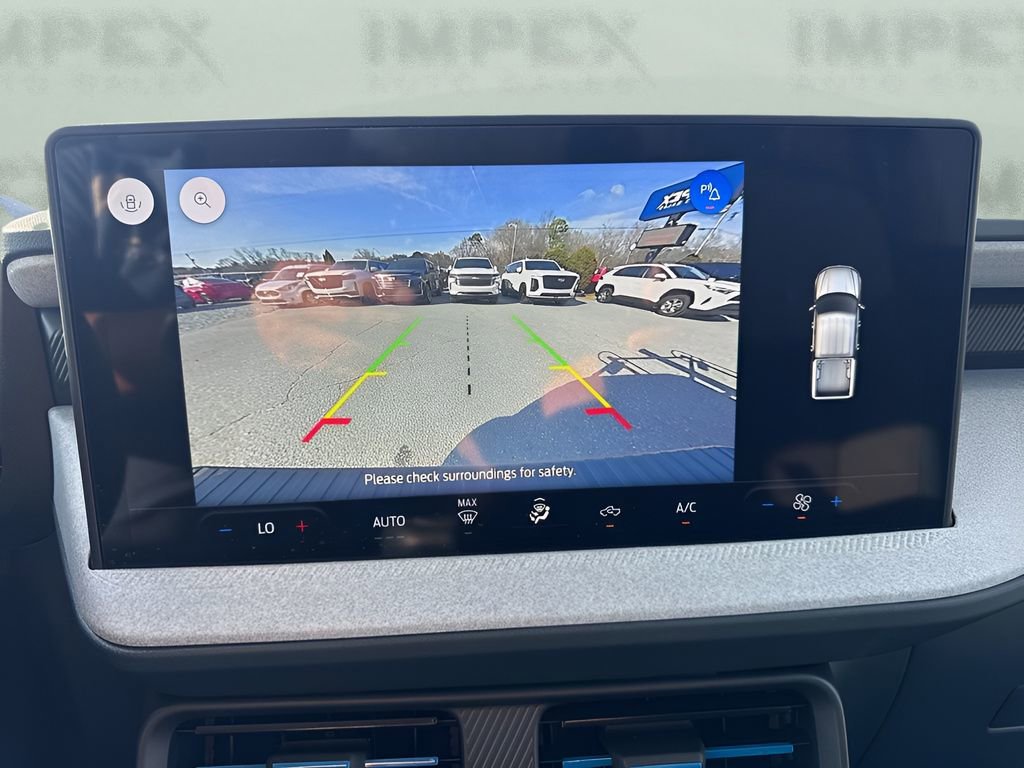 Used 2025 Ford Maverick XLT w/ Equipment Group 302A AWD/4WD image 18