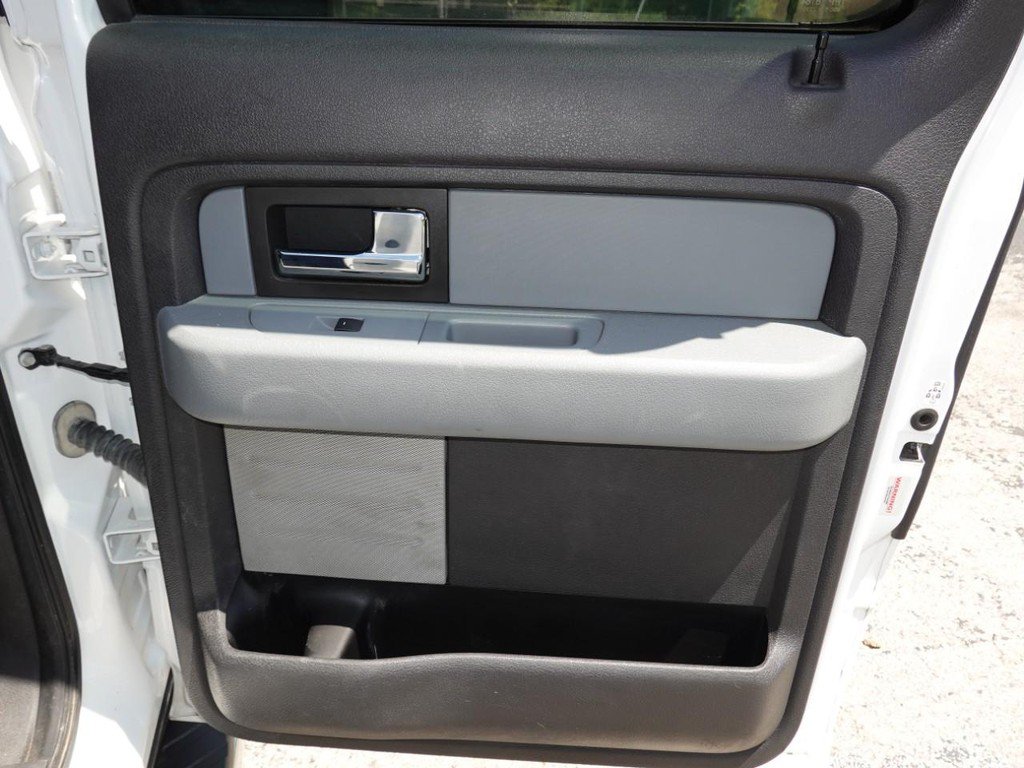 Used 2013 Ford F150 XLT w/ Luxury Equipment Group RWD image 26