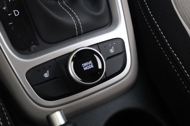 New 2026 Hyundai Venue SEL FWD image 21