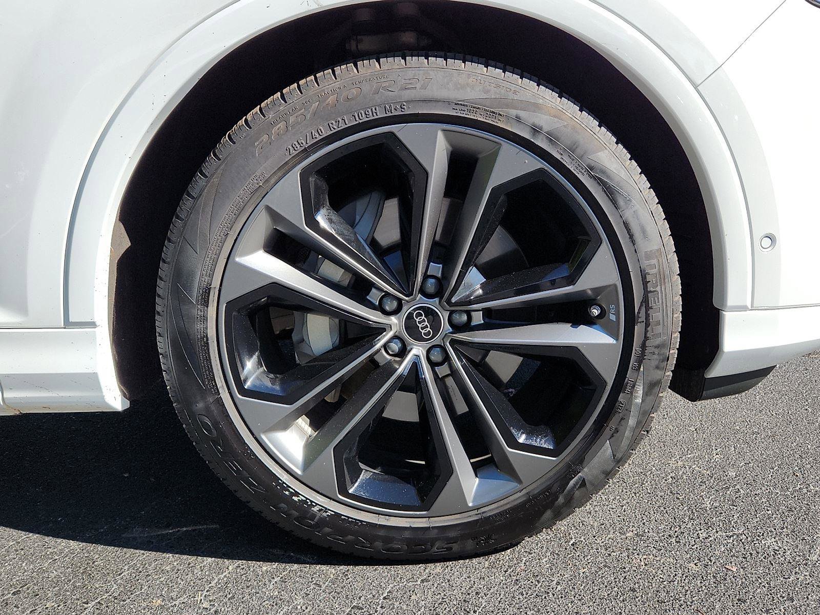 Used 2025 Audi Q7 3.0T Prestige w/ Prestige Package image 8